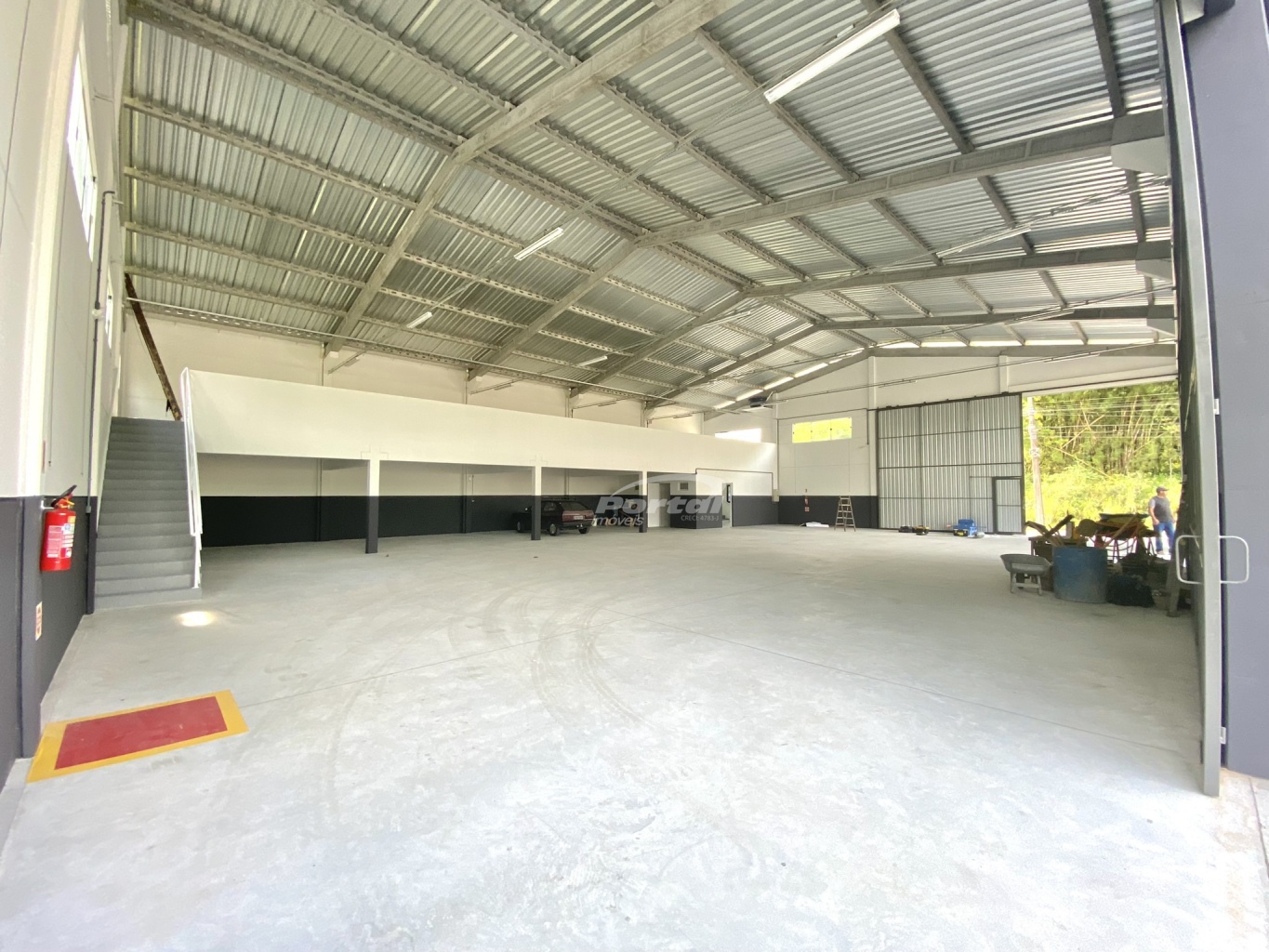 Excelente oportunidade comercial! Galpão localizado no bairro Itoupava Central, bairro com maior potencial de expansão e em constante crescimento. — foto 7