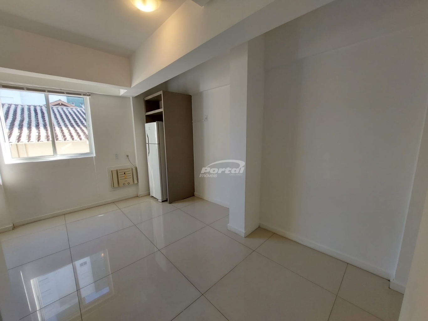 Apartamento para alugar com 1 quarto, 45m² - Foto 9