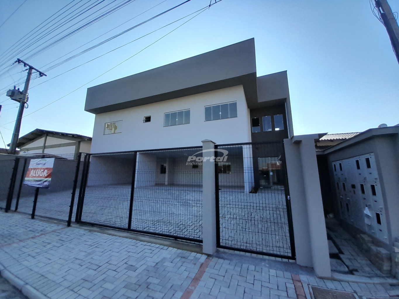 Apartamento para alugar com 1 quarto, 55m² - Foto 1