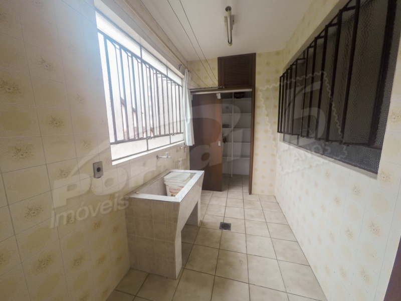 AREA DE SERVIÇO COM DESPENSA
