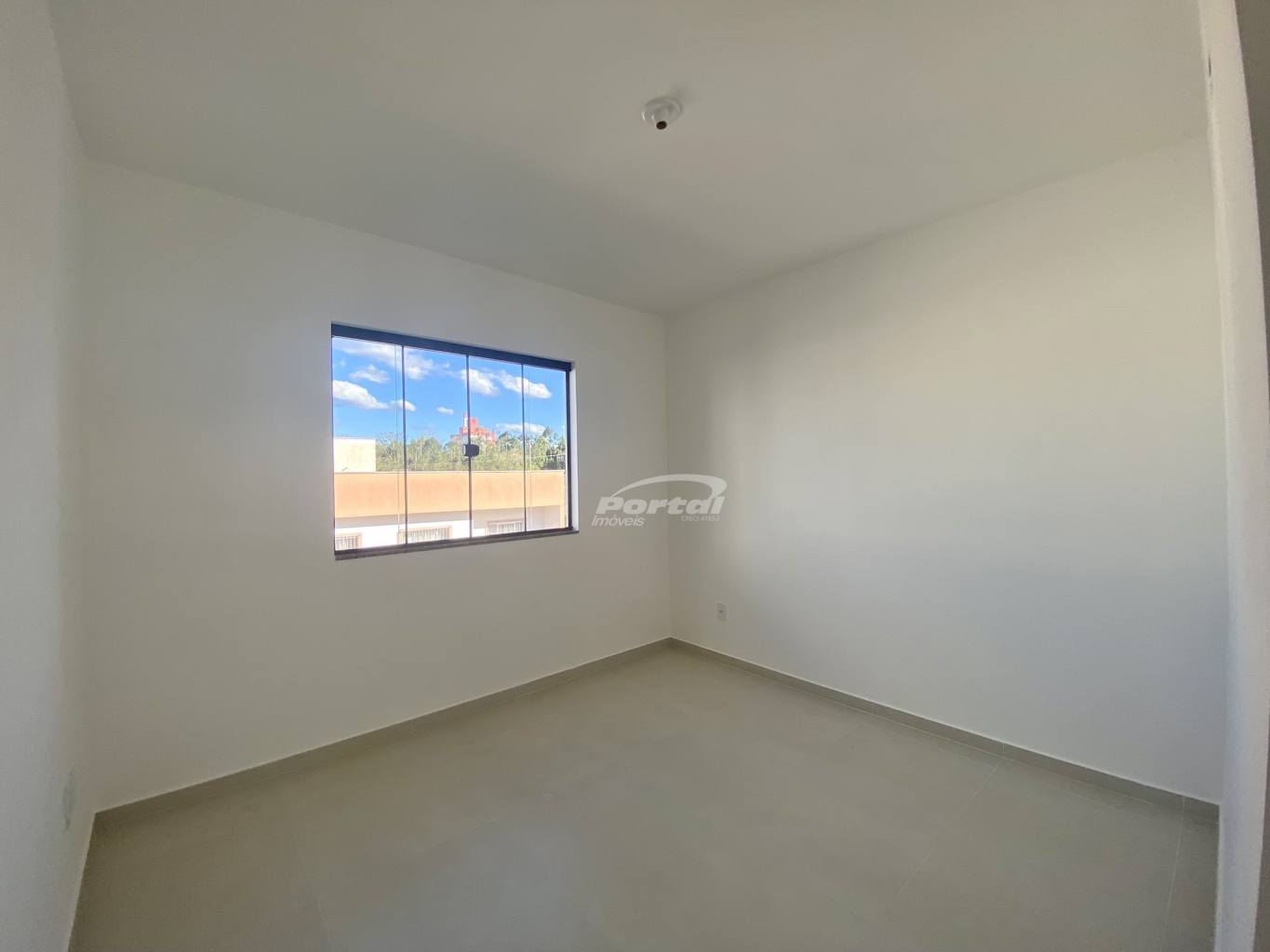 Casa para alugar com 2 quartos, 78m² - Foto 13