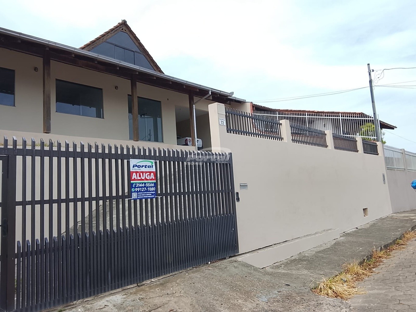 Casa, 4 quartos, 249 m² - Foto 1