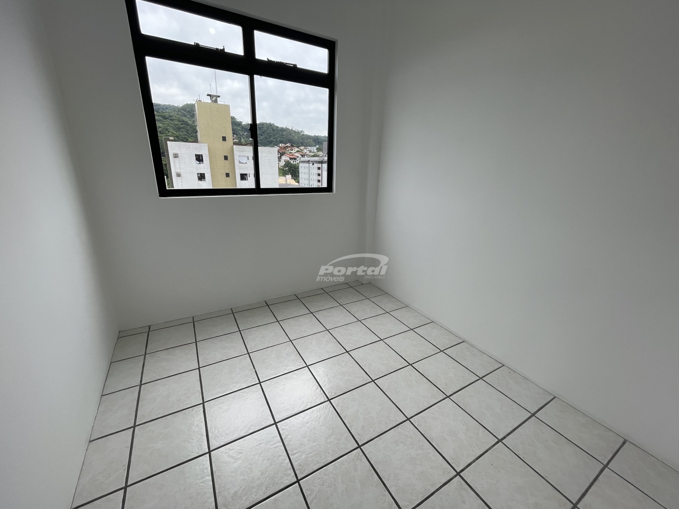 Cobertura para alugar com 4 quartos, 300m² - Foto 12