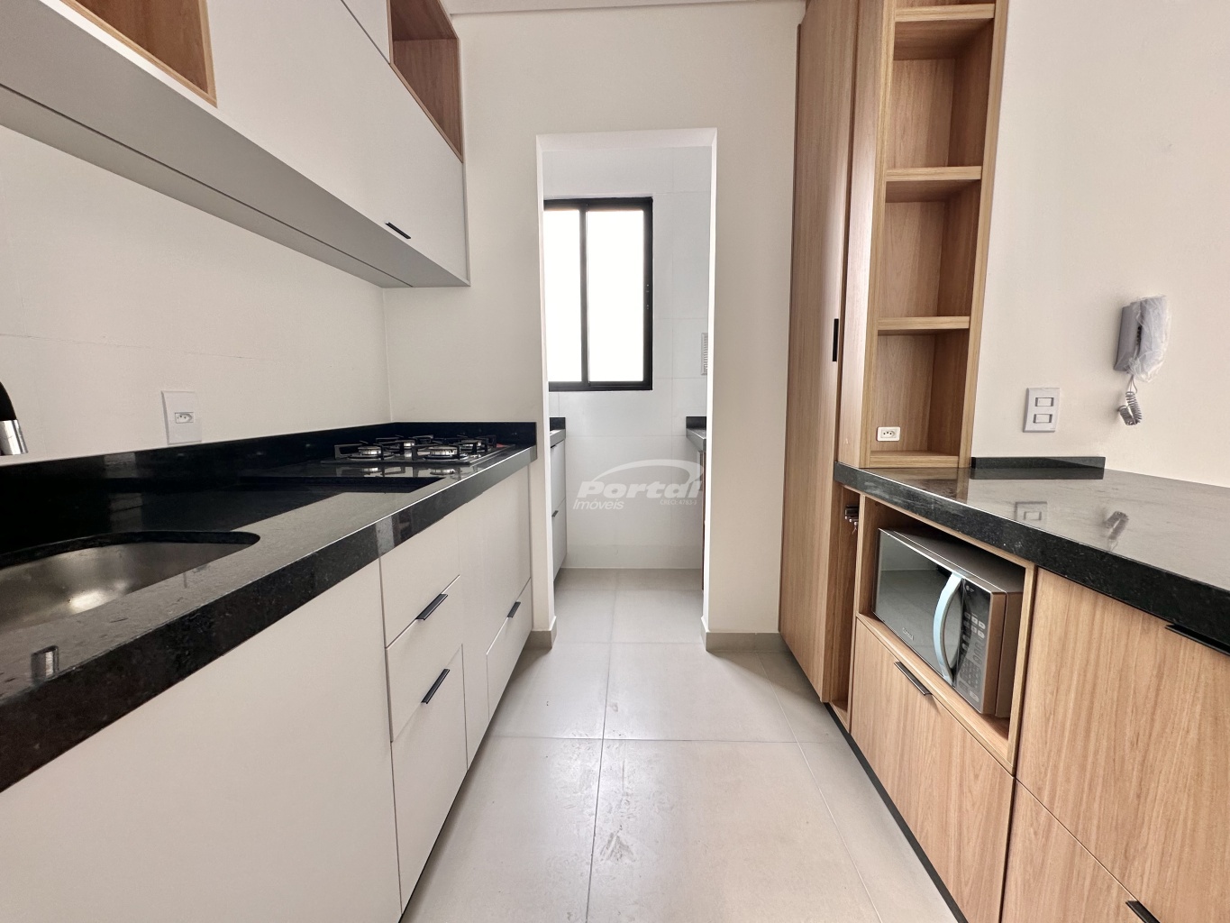 Apartamento para alugar com 2 quartos, 80m² - Foto 11