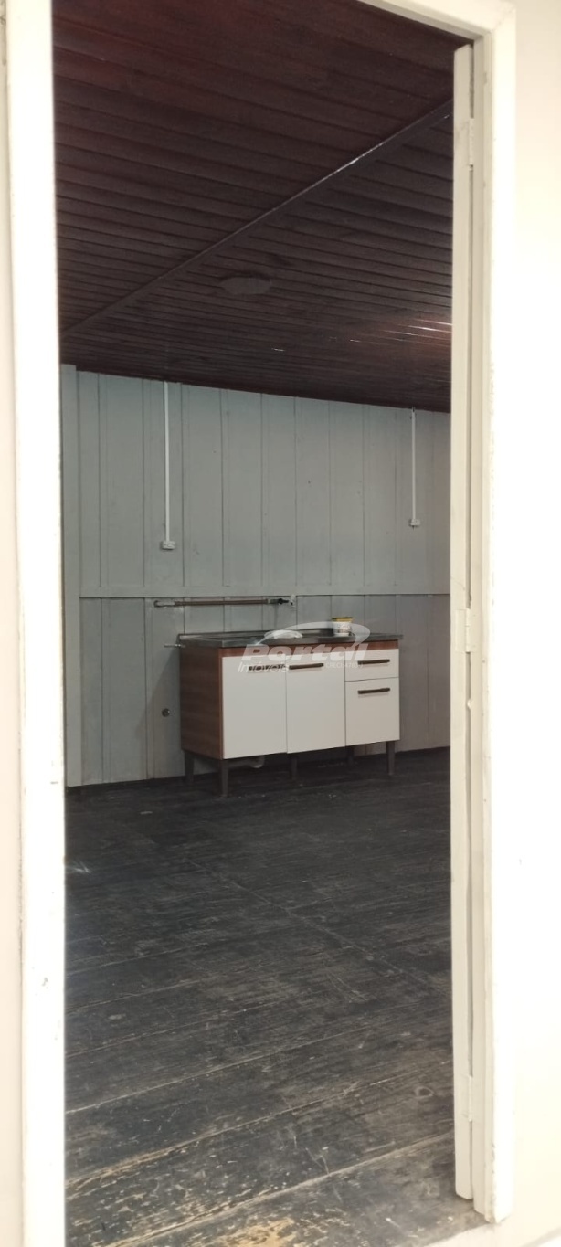 Casa para alugar com 2 quartos, 70m² - Foto 13