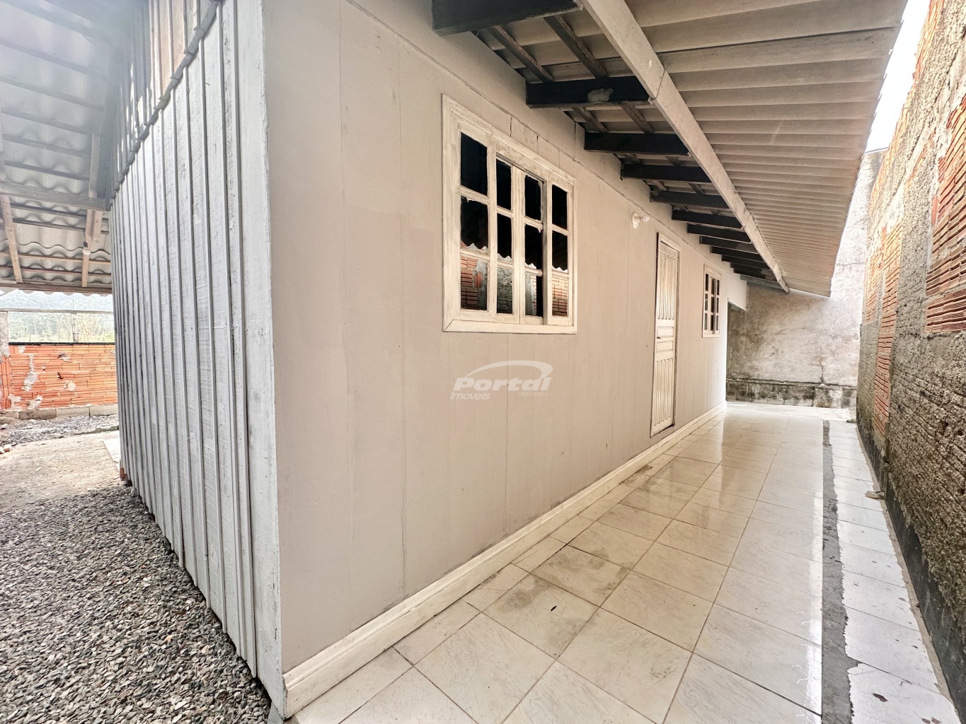 Casa para alugar com 2 quartos, 70m² - Foto 3