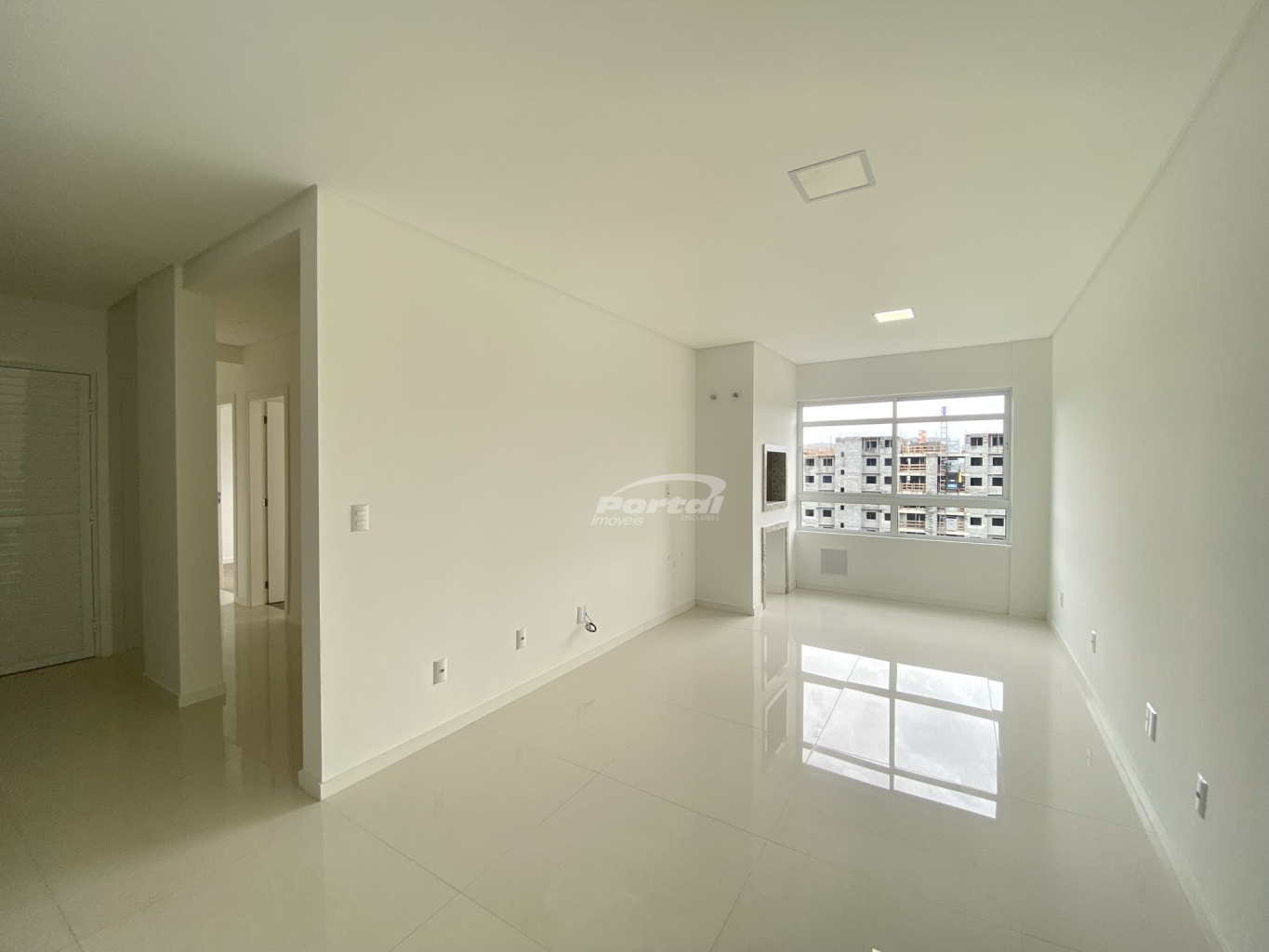 Apartamento para alugar com 2 quartos, 118m² - Foto 13