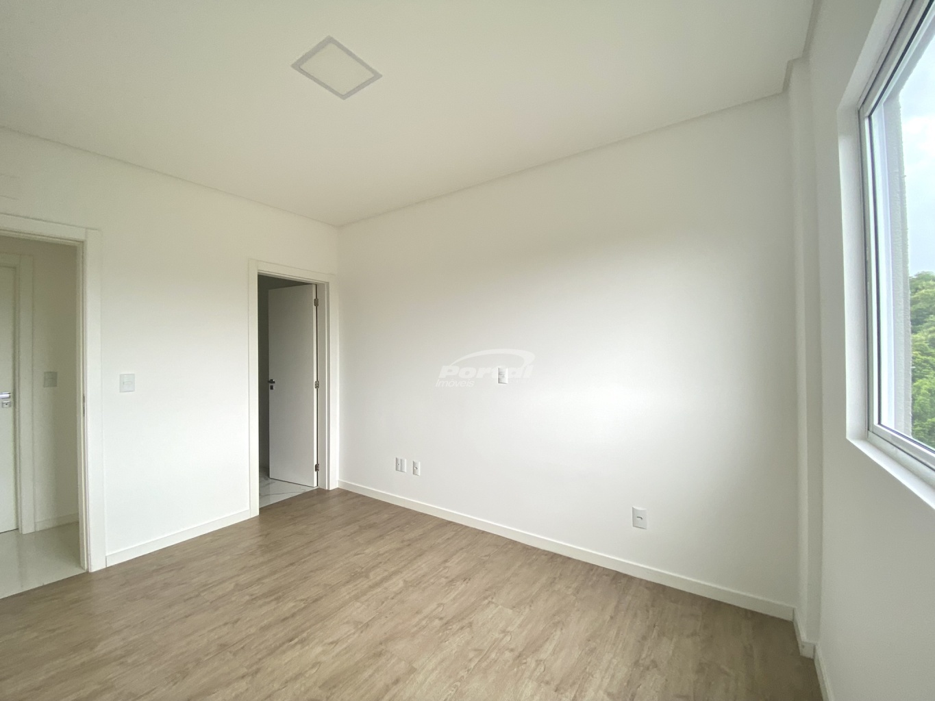 Apartamento para alugar com 2 quartos, 118m² - Foto 10