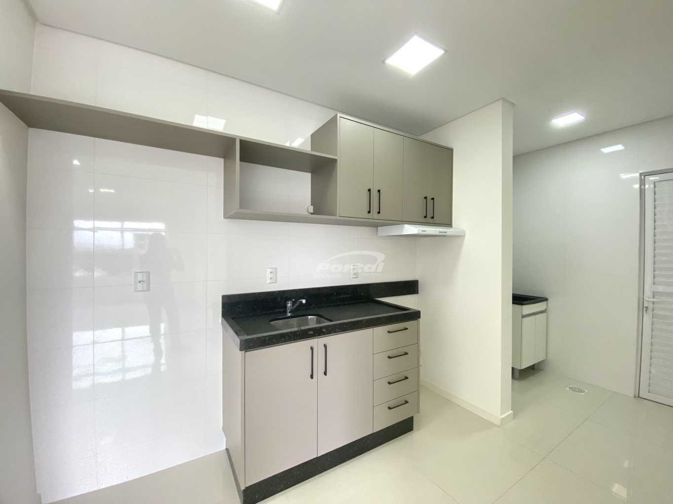 Apartamento para alugar com 2 quartos, 118m² - Foto 20