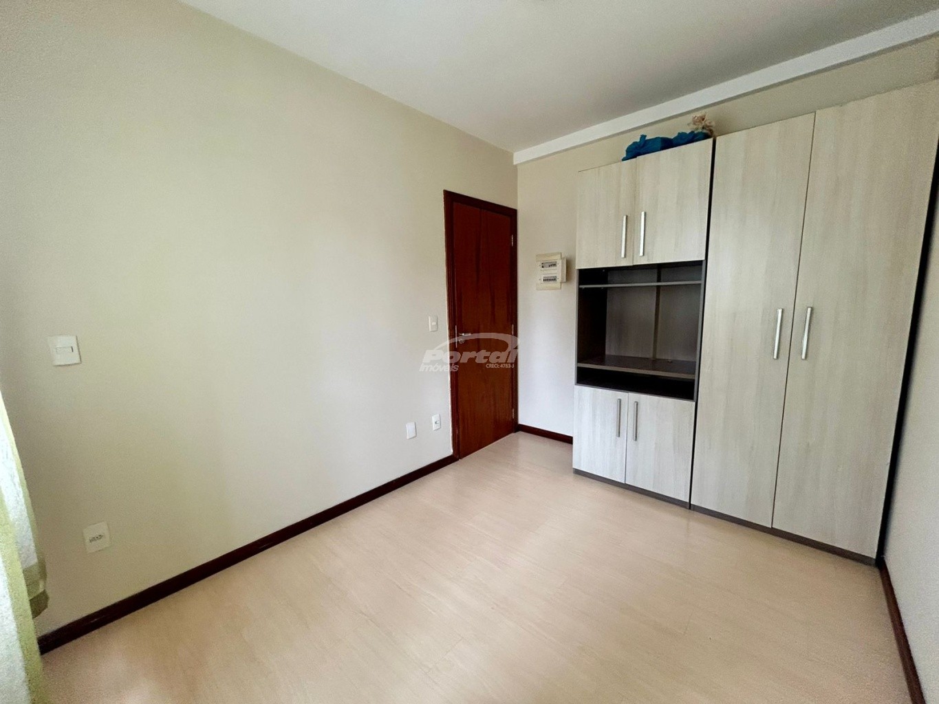 Apartamento à venda com 2 quartos, 85m² - Foto 11