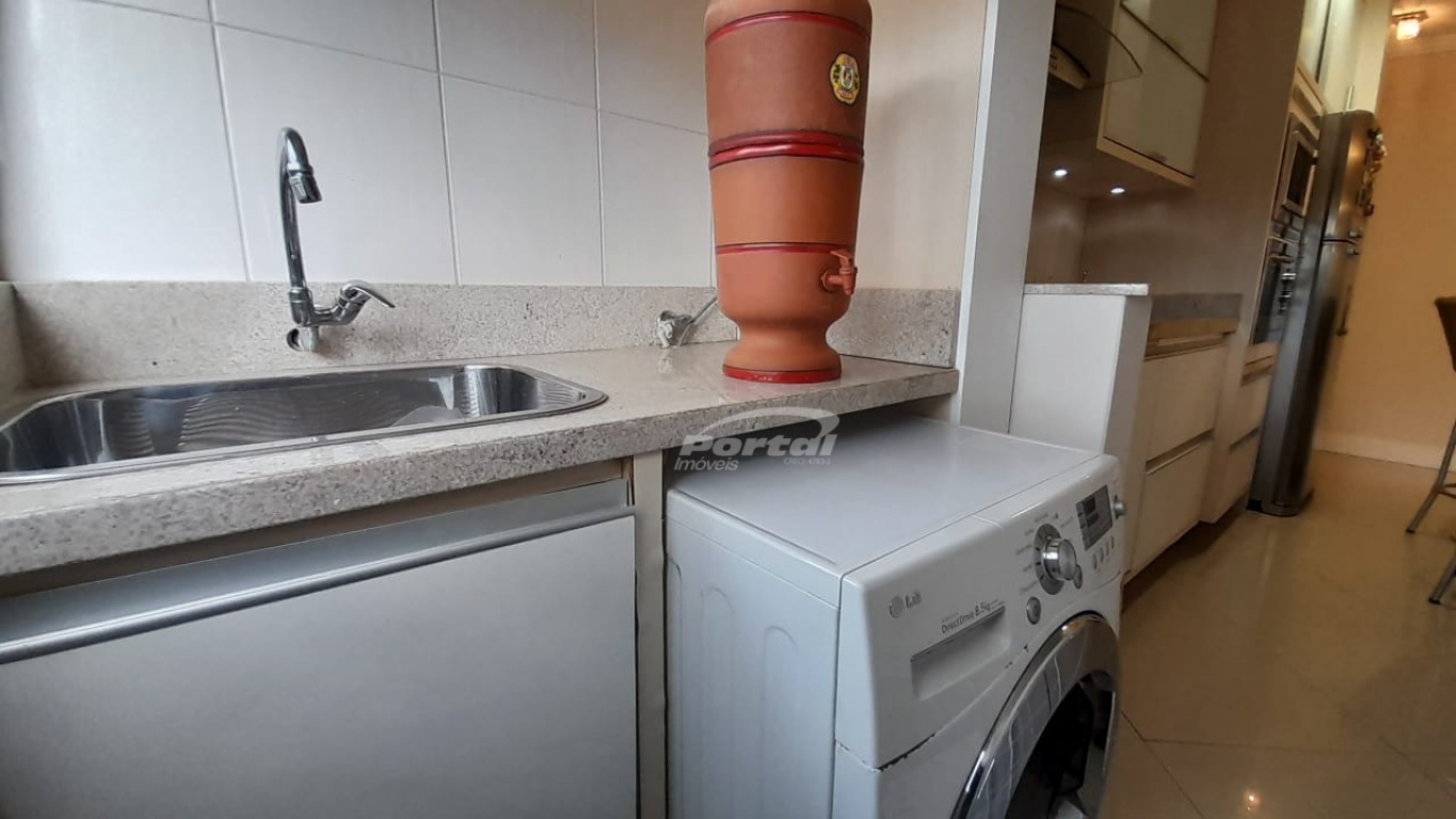 Apartamento para alugar com 2 quartos, 70m² - Foto 18