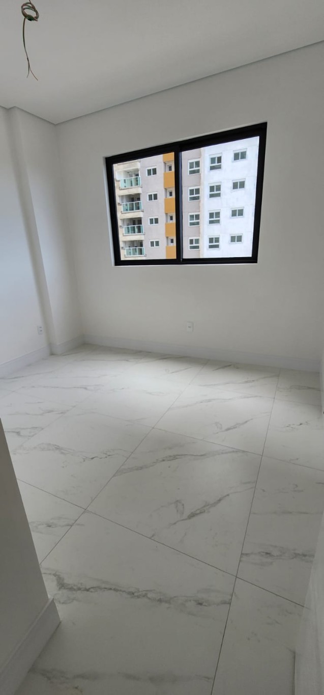 Apartamento à venda com 3 quartos, 99m² - Foto 11