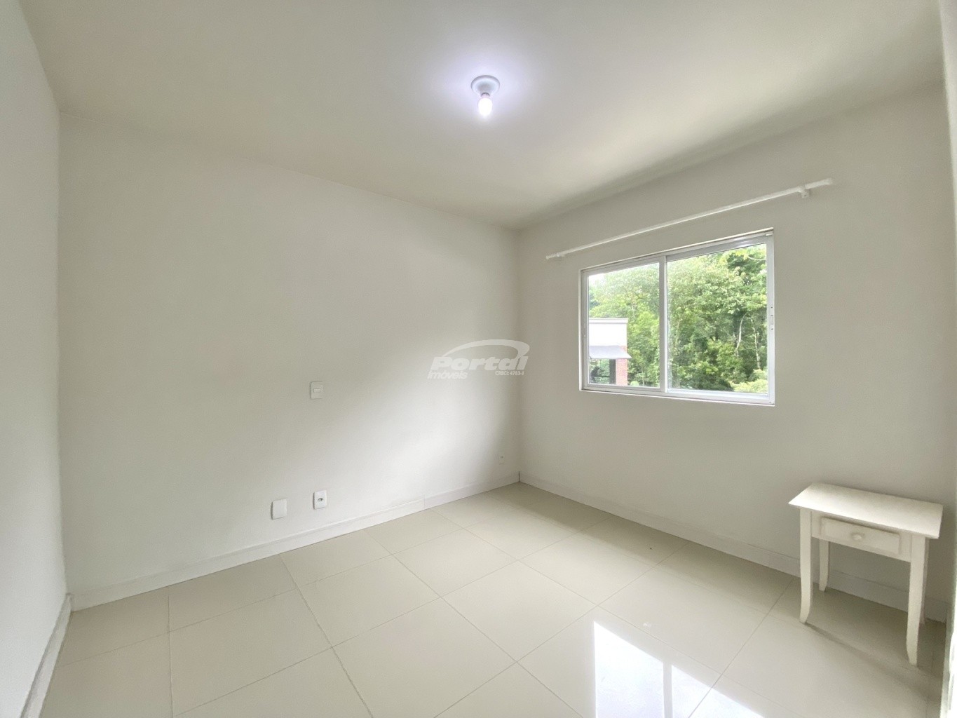 Apartamento para alugar com 2 quartos, 60m² - Foto 6