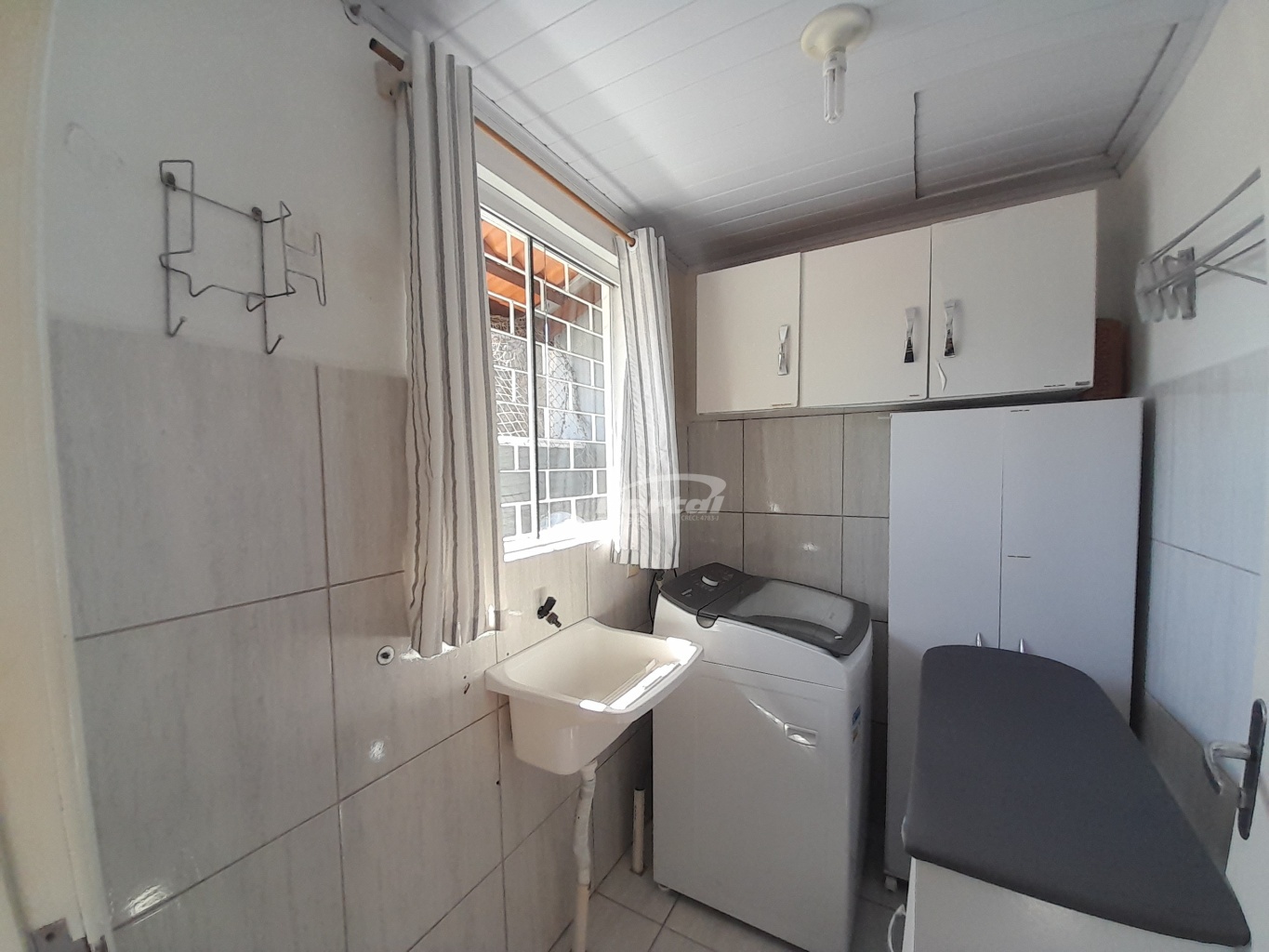 Casa para alugar com 2 quartos, 80m² - Foto 9