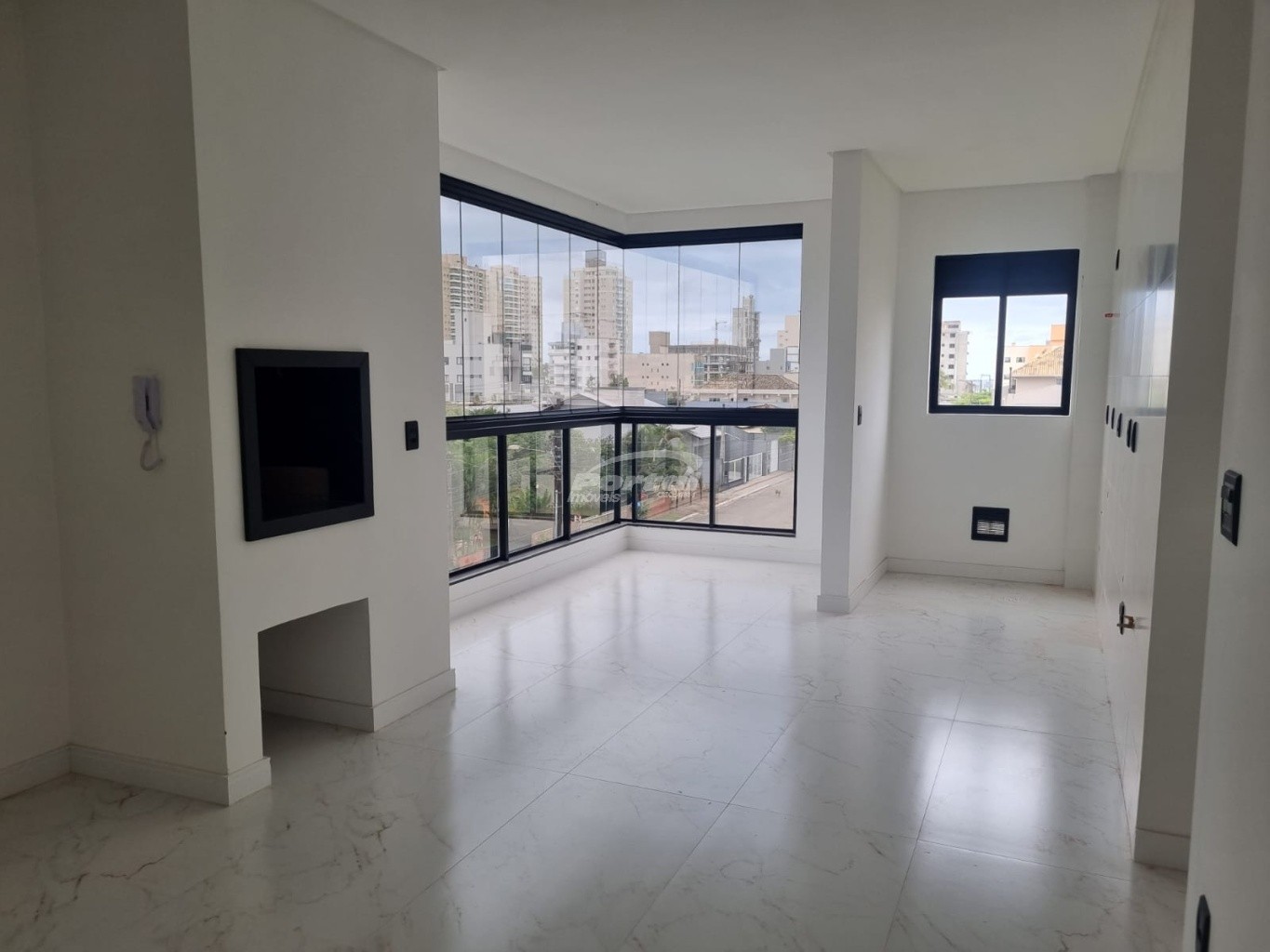 Apartamento à venda com 3 quartos, 79m² - Foto 11