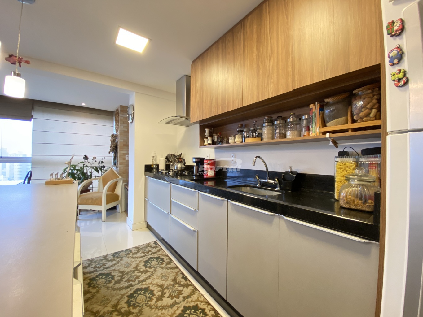 Apartamento à venda com 3 quartos, 106m² - Foto 7