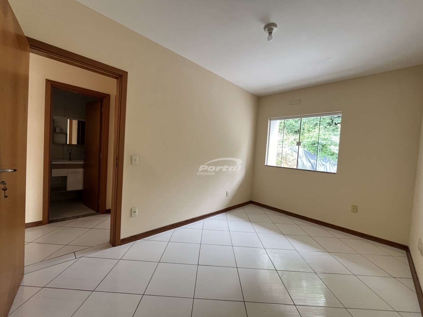 Apartamento para alugar com 3 quartos, 110m² - Foto 17