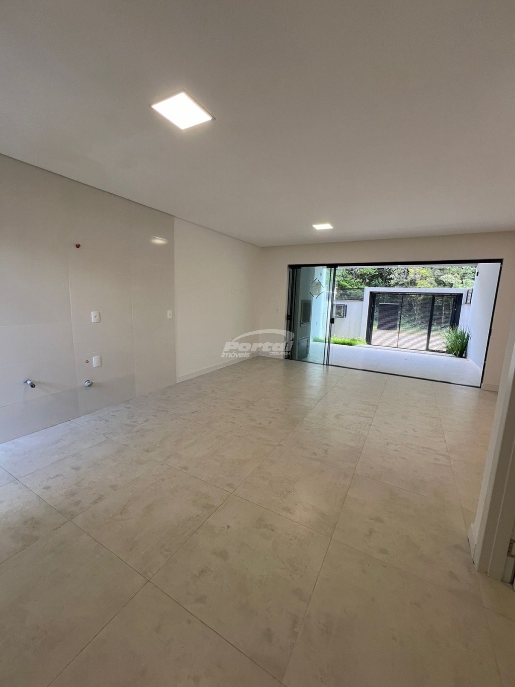 Casa à venda com 3 quartos, 102m² - Foto 10