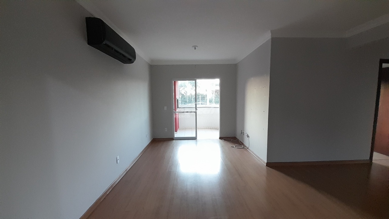 Apartamento para alugar com 3 quartos, 95m² - Foto 10