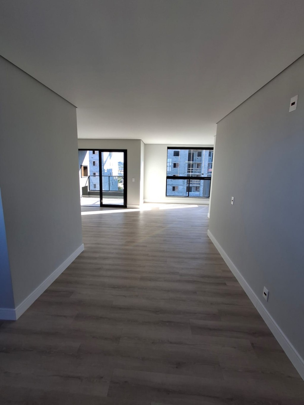 Apartamento de 3 quartos, 102m² no bairro Itacolomi, em Balneário Piçarras | Eu Corretor