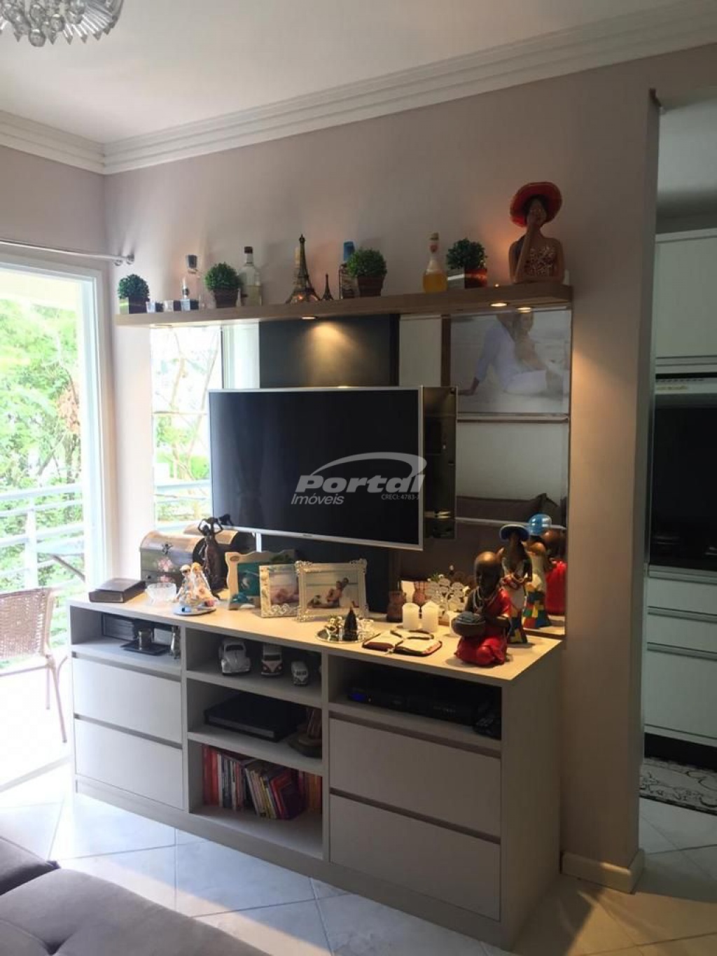 Apartamento para alugar com 2 quartos, 65m² - Foto 4