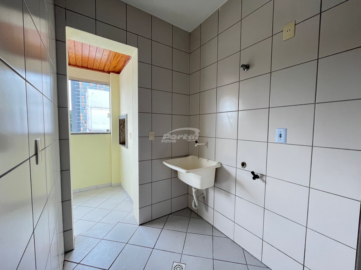 Apartamento à venda com 2 quartos, 67m² - Foto 12