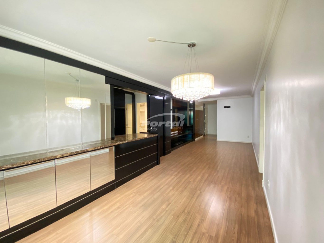 Apartamento à venda com 3 quartos, 148m² - Foto 4