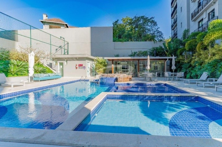 Apartamento à venda com 3 quartos, 240m² - Foto 30