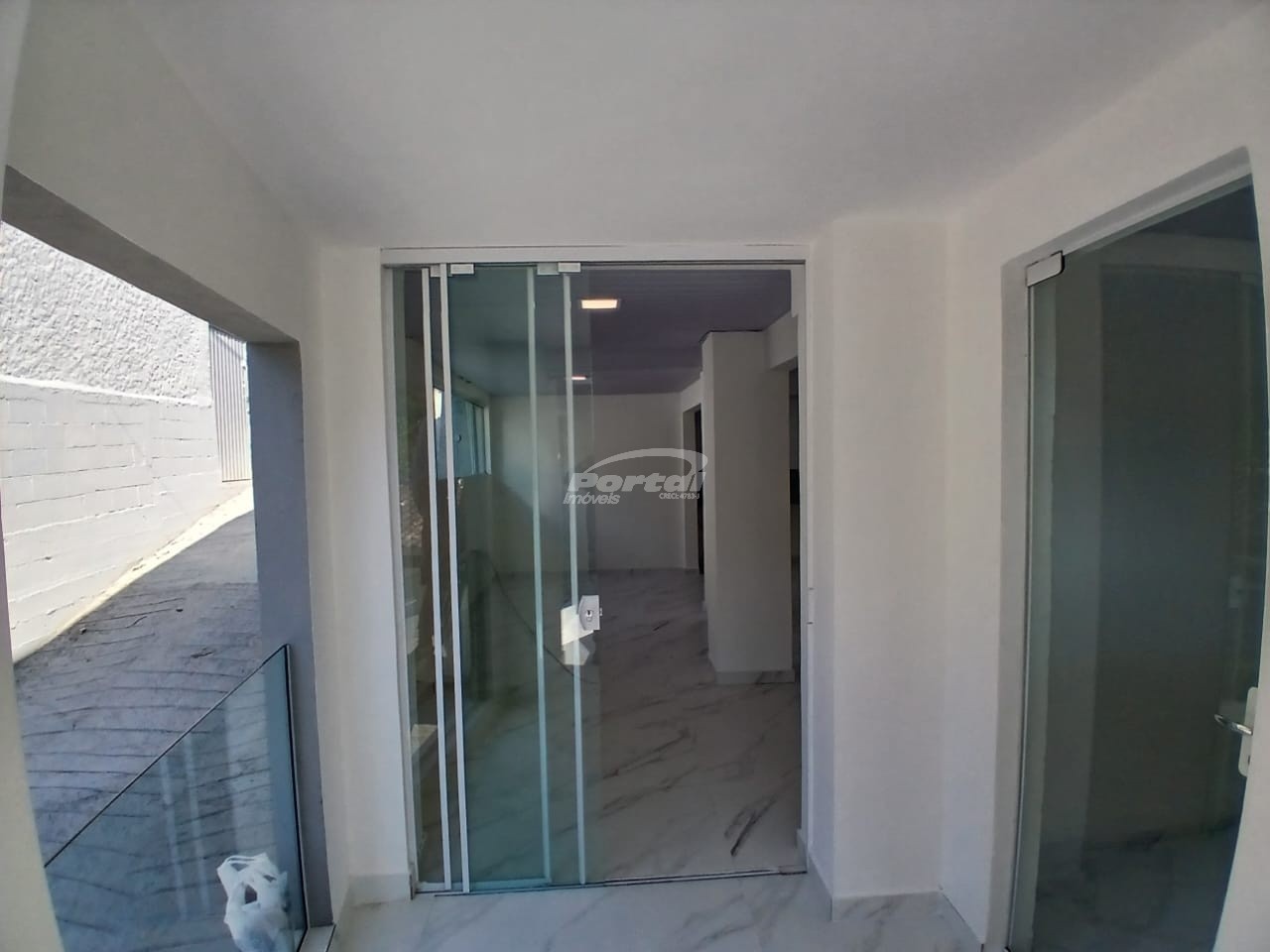 Casa para alugar com 3 quartos, 100m² - Foto 4