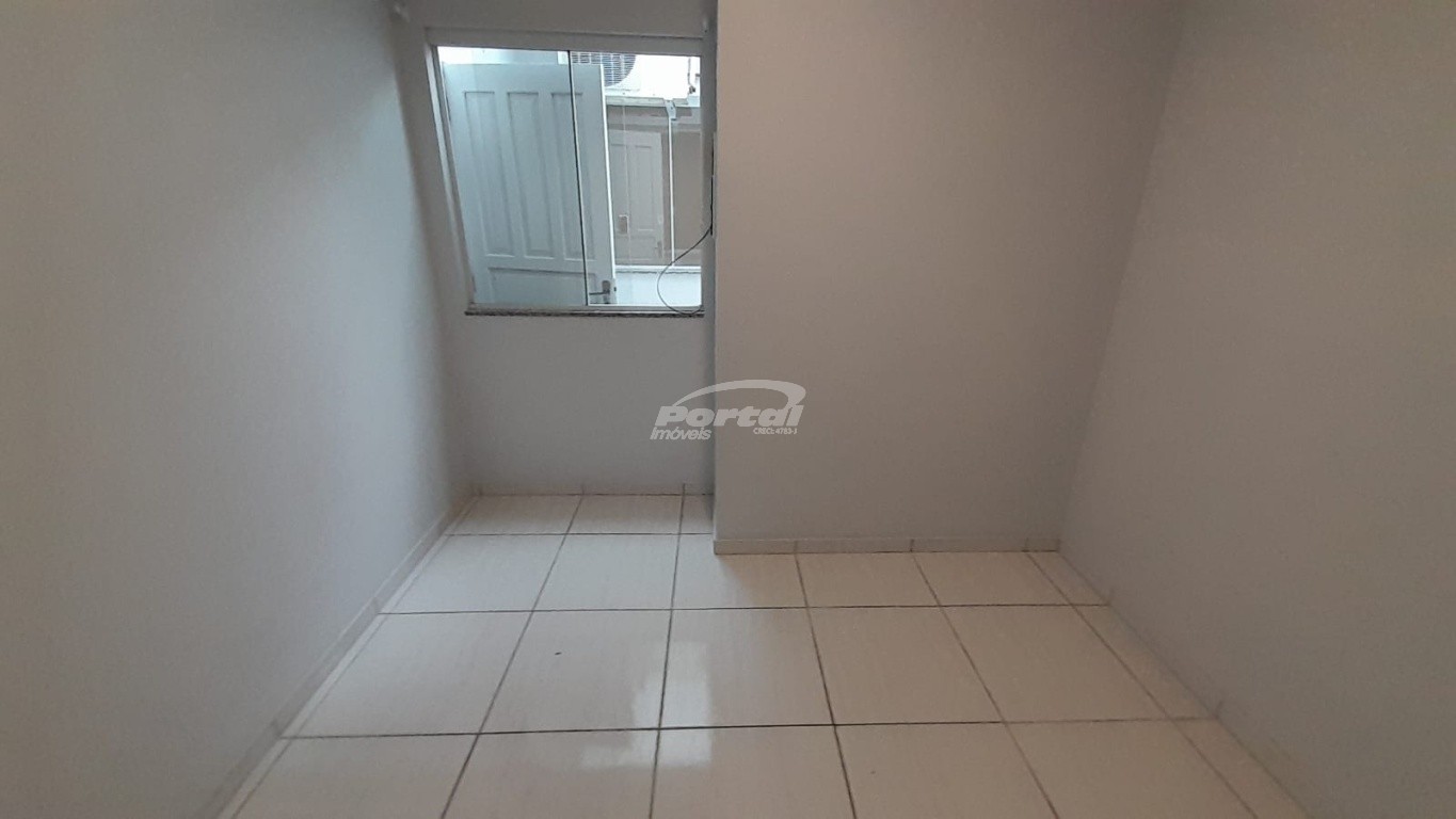 Casa para alugar com 2 quartos, 80m² - Foto 9