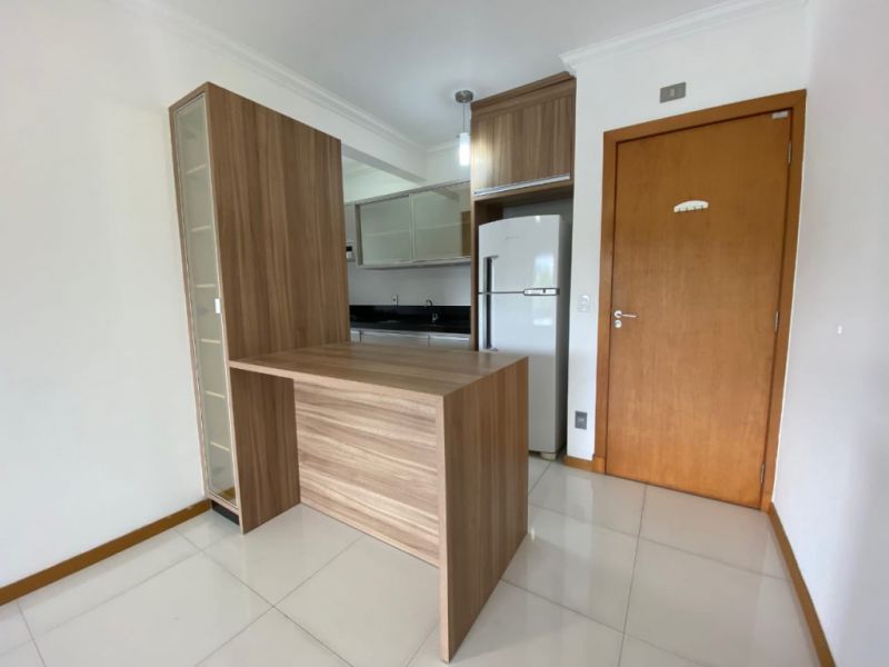 Apartamento à venda com 3 quartos, 75m² - Foto 8