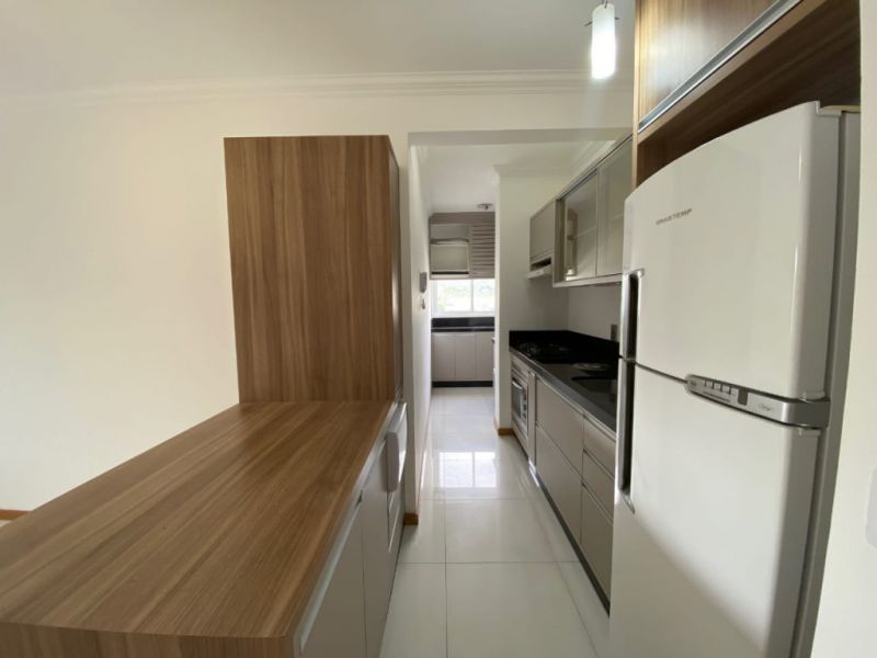 Apartamento à venda com 3 quartos, 75m² - Foto 11