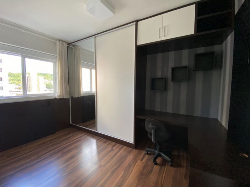 Apartamento à venda com 3 quartos, 121m² - Foto 22