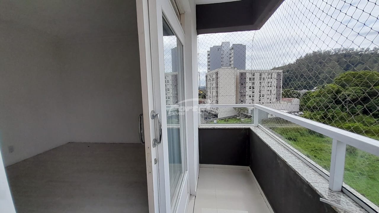 Apartamento para alugar com 3 quartos, 200m² - Foto 20