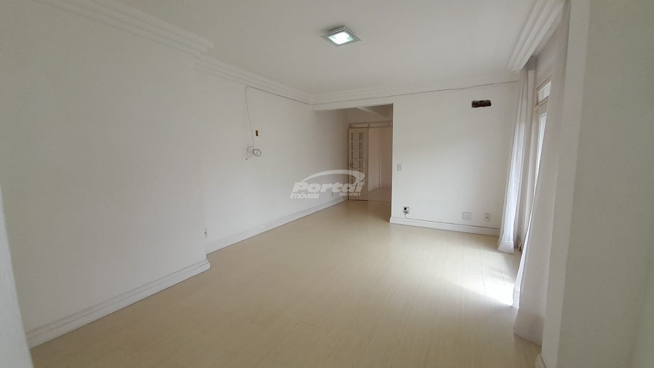 Apartamento para alugar com 3 quartos, 200m² - Foto 24