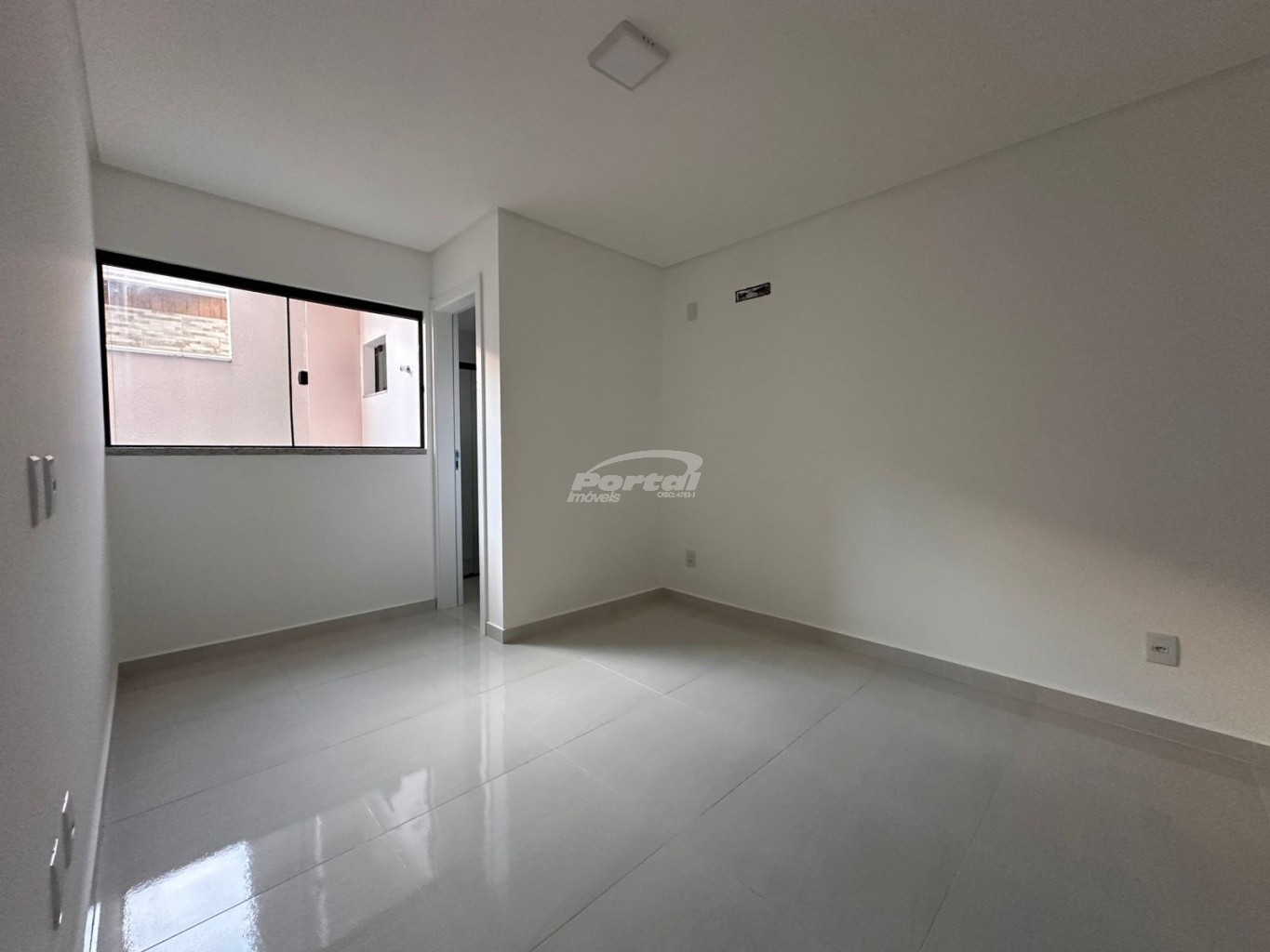 Apartamento para alugar com 2 quartos, 65m² - Foto 10