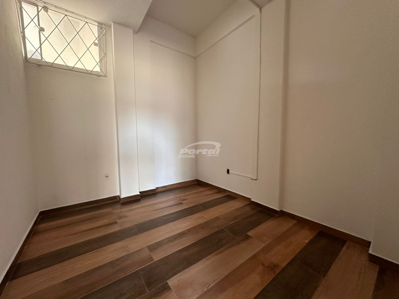 Apartamento para alugar com 2 quartos, 65m² - Foto 11