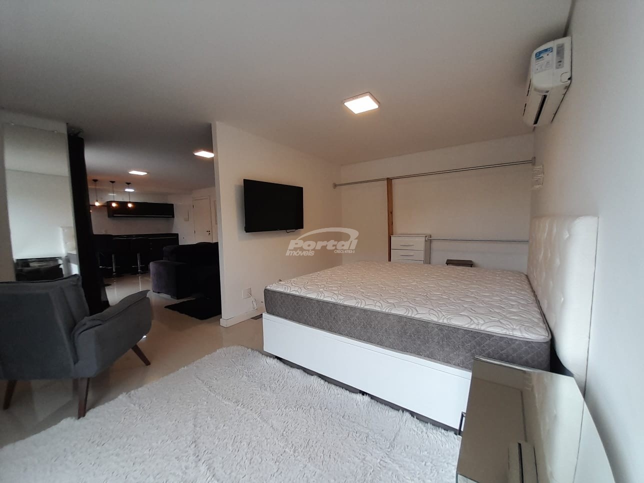 Apartamento para alugar com 1 quarto, 55m² - Foto 12