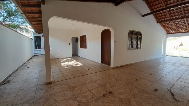 Casa à venda com 3 quartos, 152m² - Foto 5