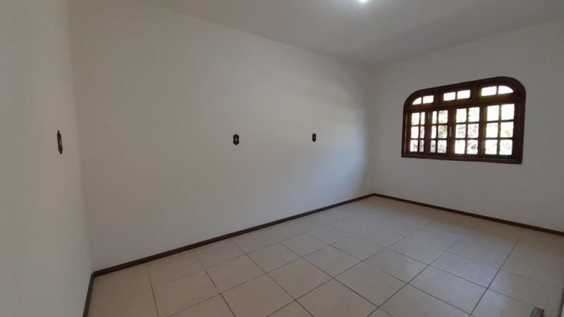 Casa à venda com 3 quartos, 152m² - Foto 9