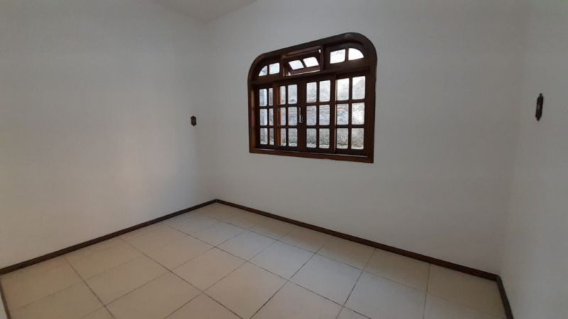 Casa à venda com 3 quartos, 152m² - Foto 13