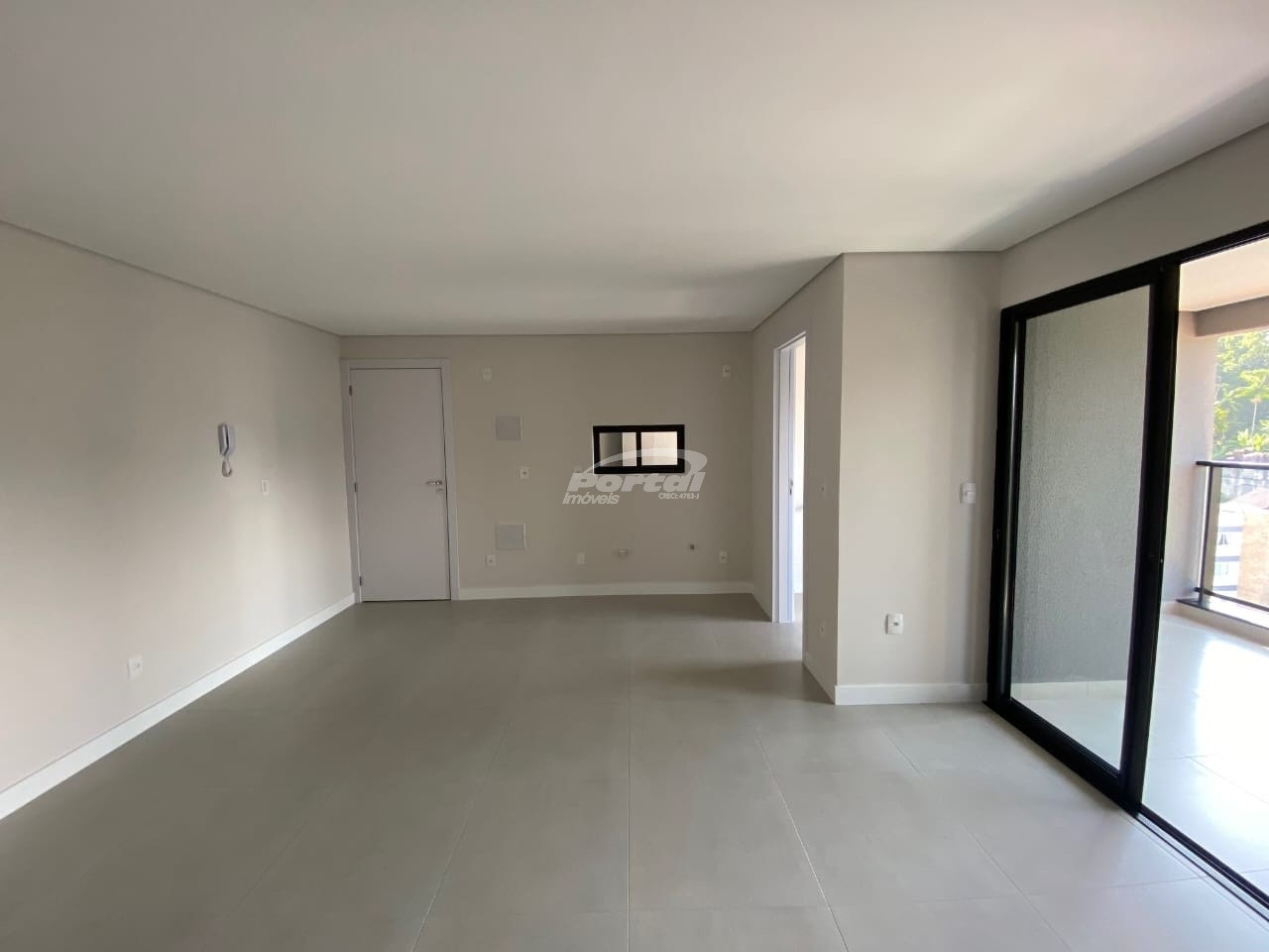 Apartamento à venda com 2 quartos, 82m² - Foto 7