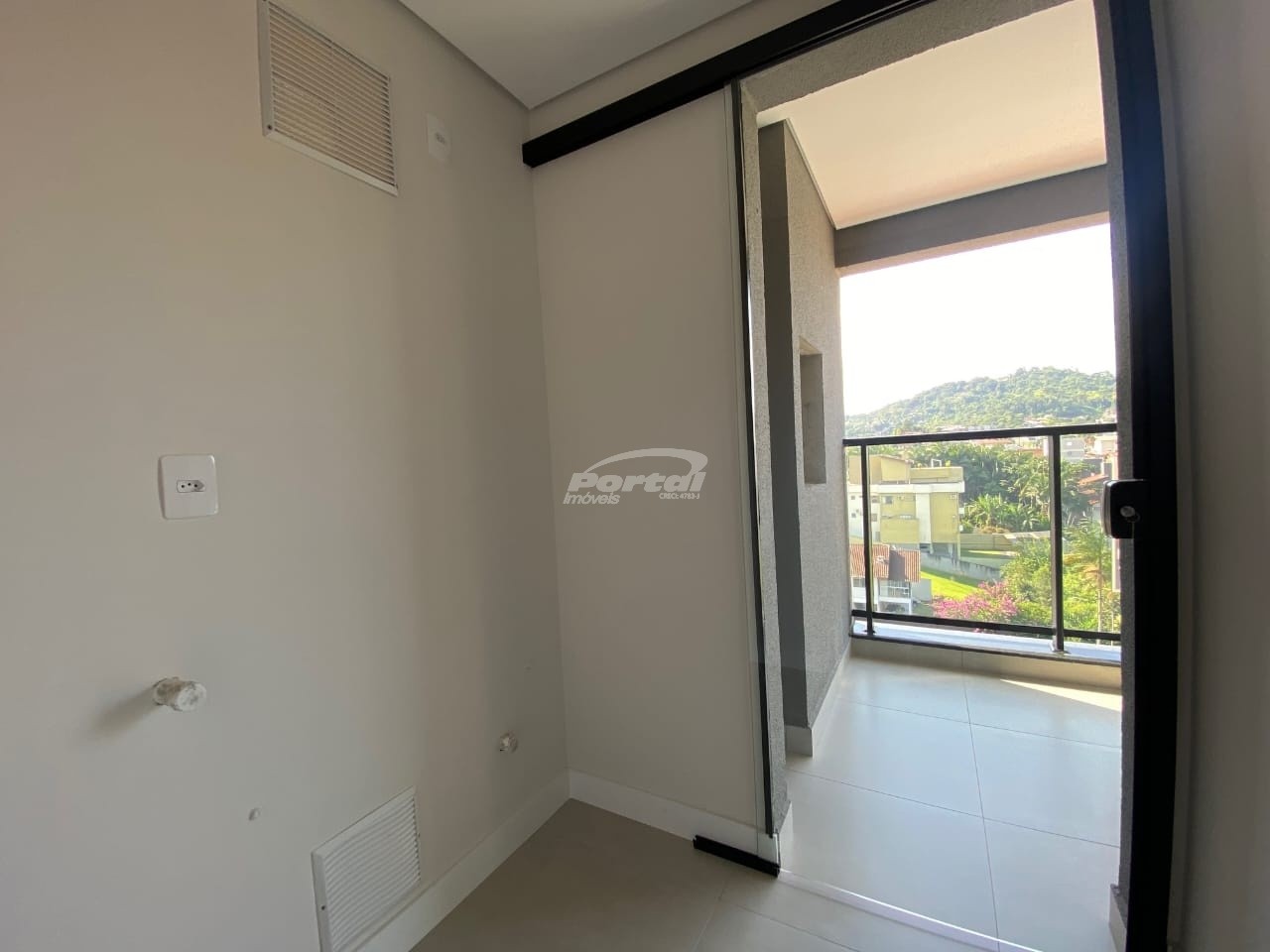 Apartamento à venda com 2 quartos, 82m² - Foto 6