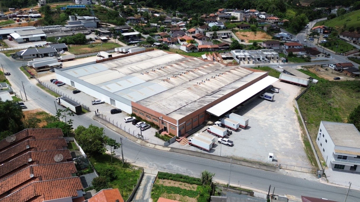 Depósito-Galpão-Armazém para alugar, 5000m² - Foto 1