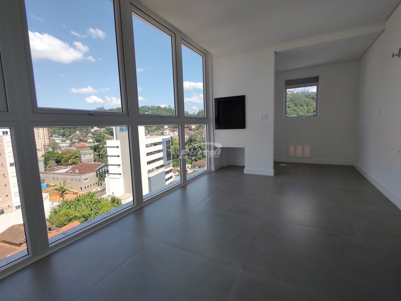 Apartamento à venda com 2 quartos, 76m² - Foto 3