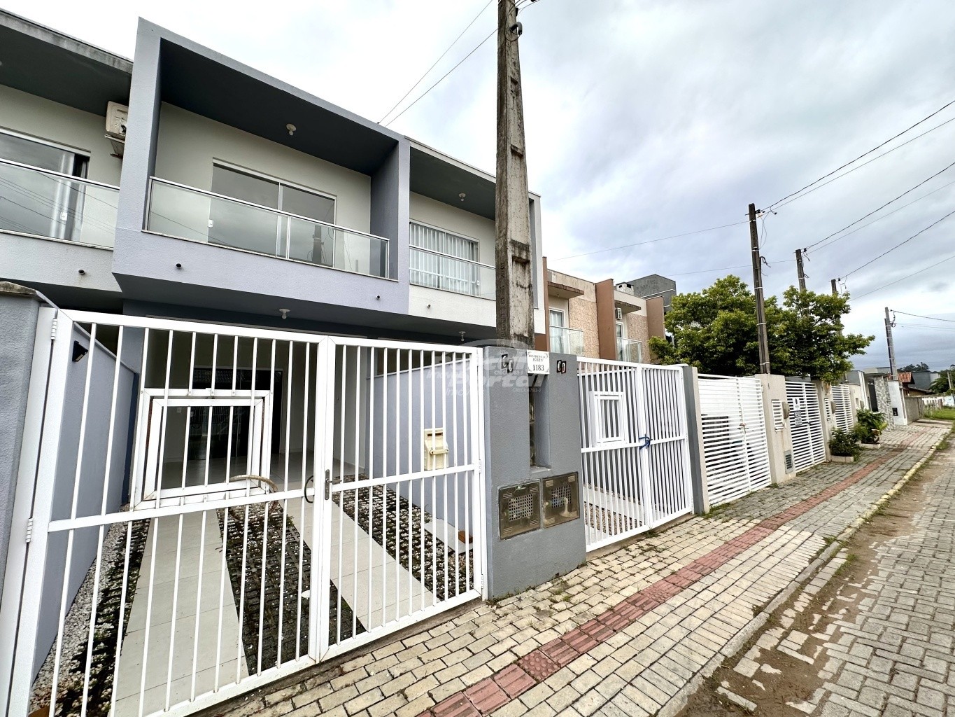 Casa para alugar com 2 quartos, 90m² - Foto 1