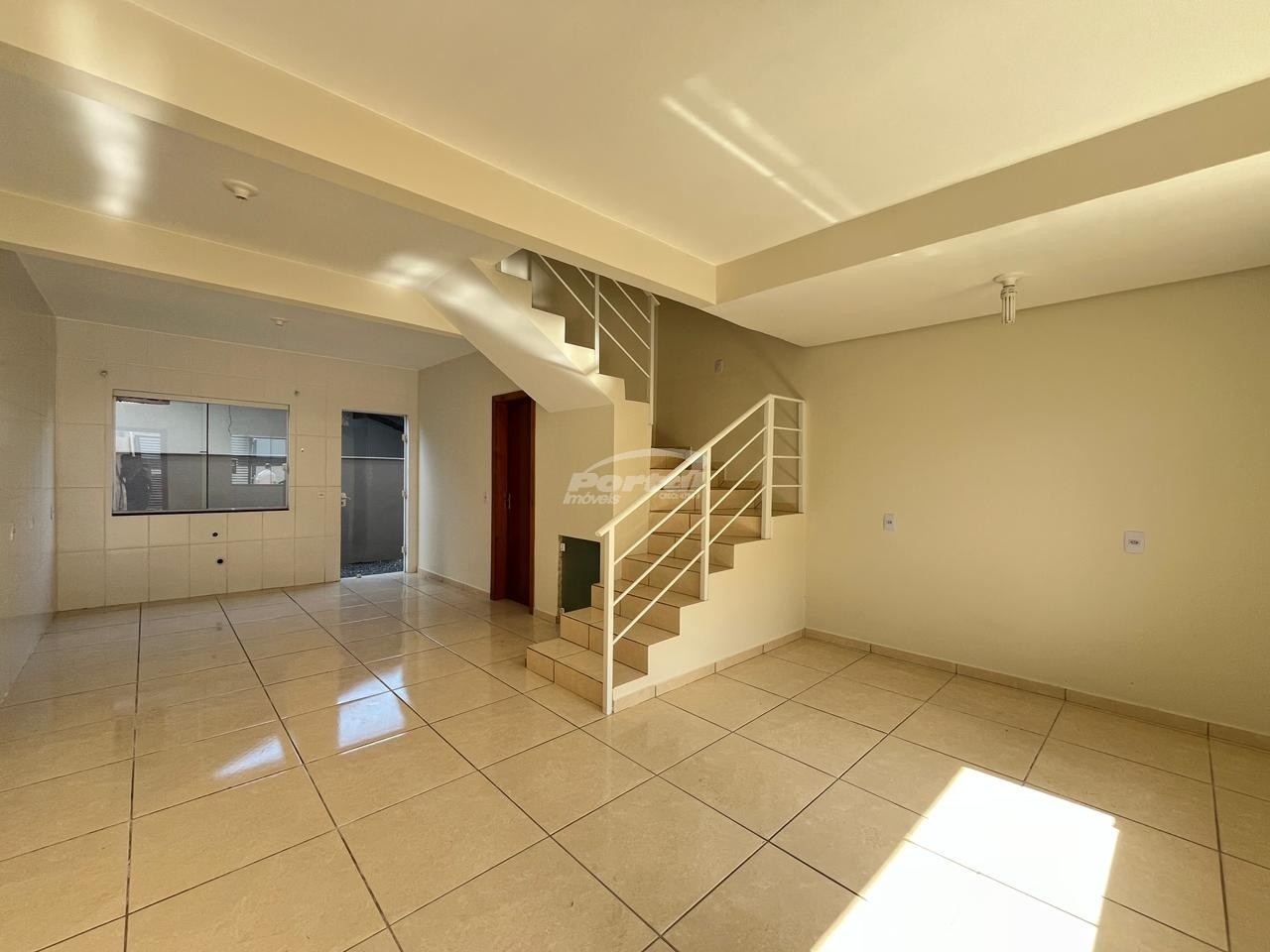 Casa à venda com 2 quartos, 85m² - Foto 5