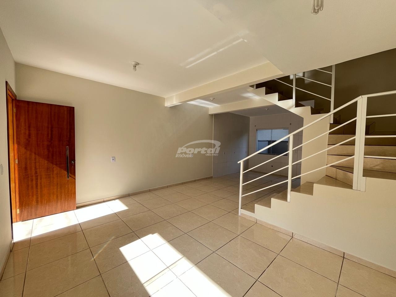 Casa à venda com 2 quartos, 85m² - Foto 4