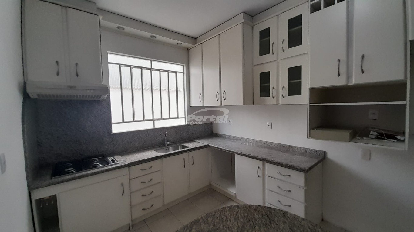 Casa para alugar com 3 quartos, 230m² - Foto 7