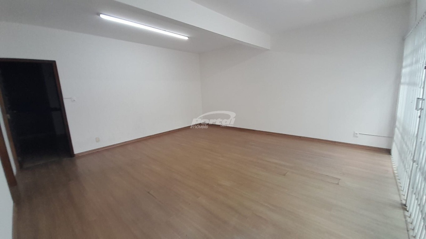 Casa para alugar com 3 quartos, 230m² - Foto 9